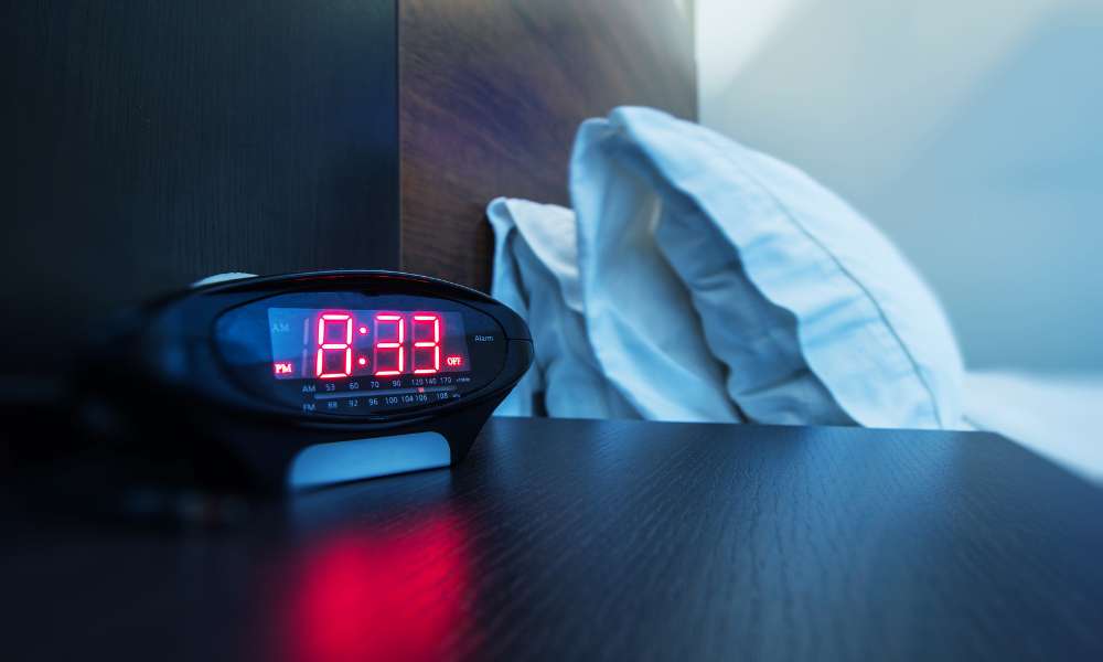 How to Set an Alarm on Digital Clock