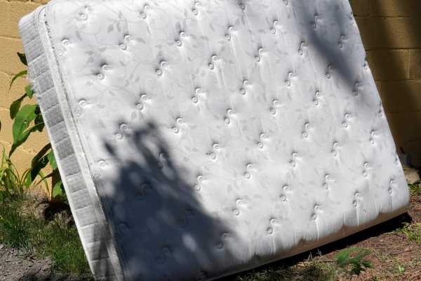 The Role of Sunlight and Fresh Air Get rid of Odor on Mattress